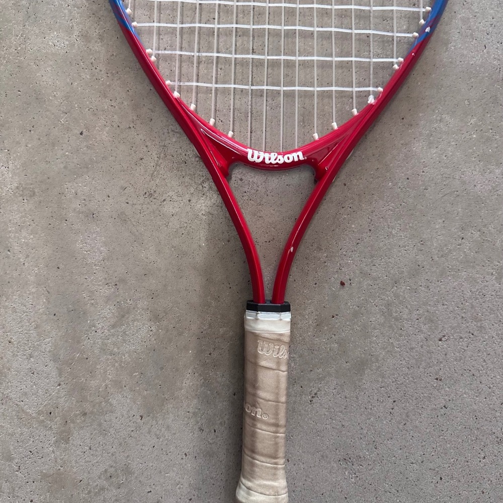 Wilson Tennis Racquet Lightweight Strung Pink White Blue 27 inch - Picture 4 of 8